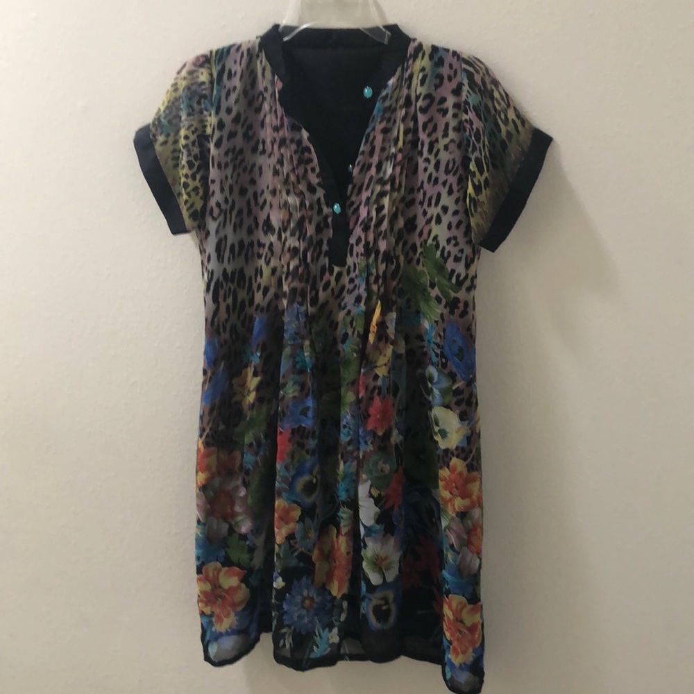 Fun light weight tunic just perfect for summer!